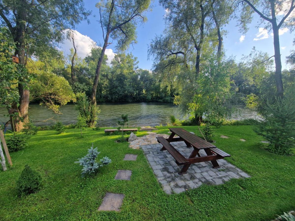 Villa Garden Besenova Luaran gambar