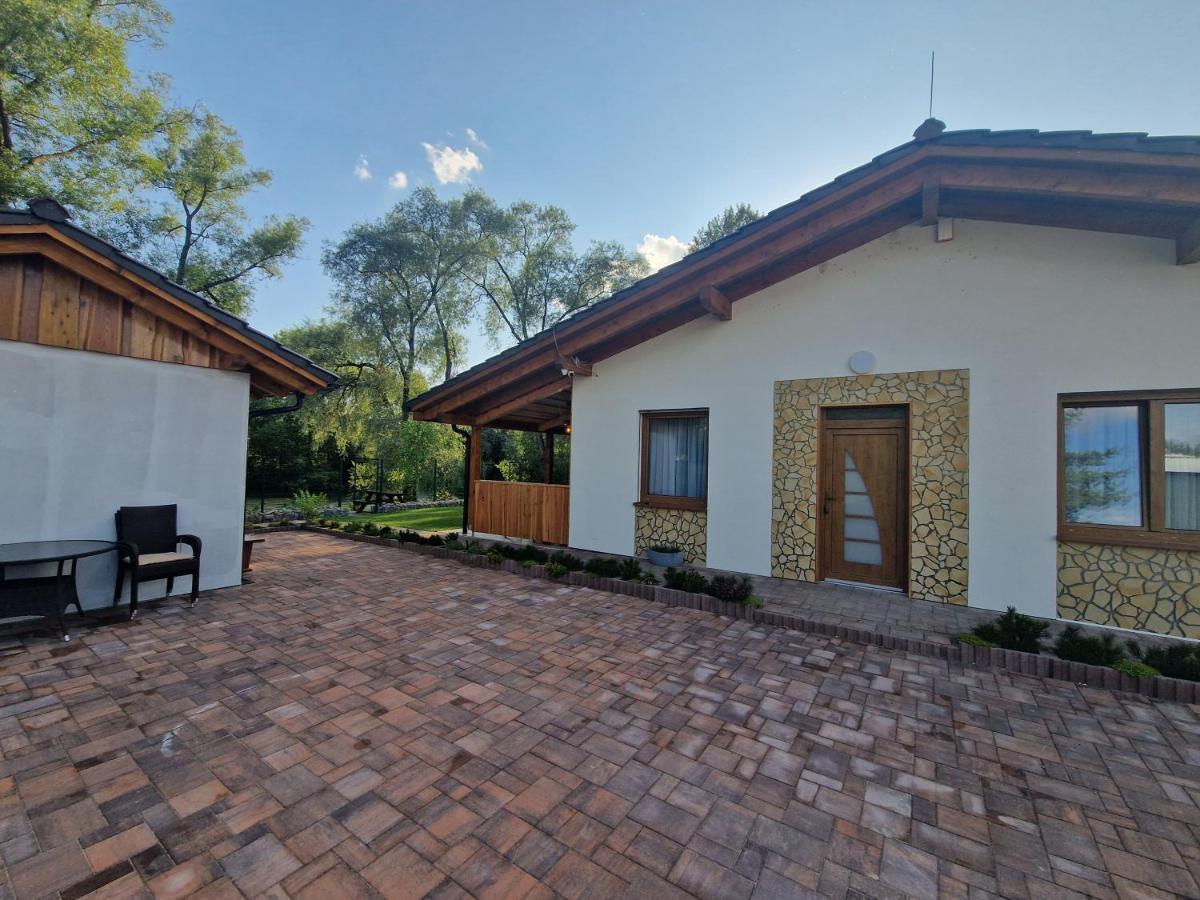 Villa Garden Besenova Luaran gambar