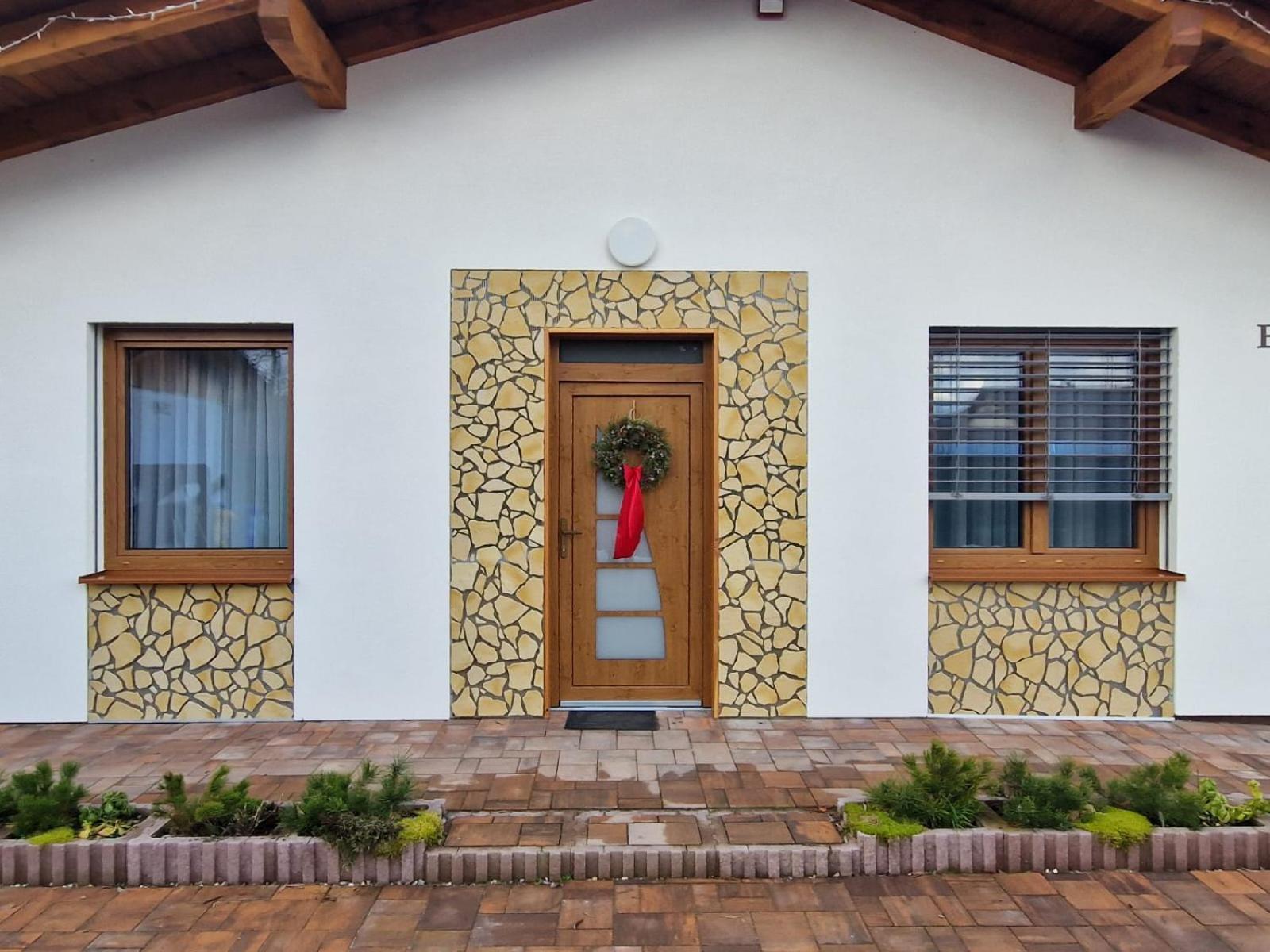 Villa Garden Besenova Luaran gambar