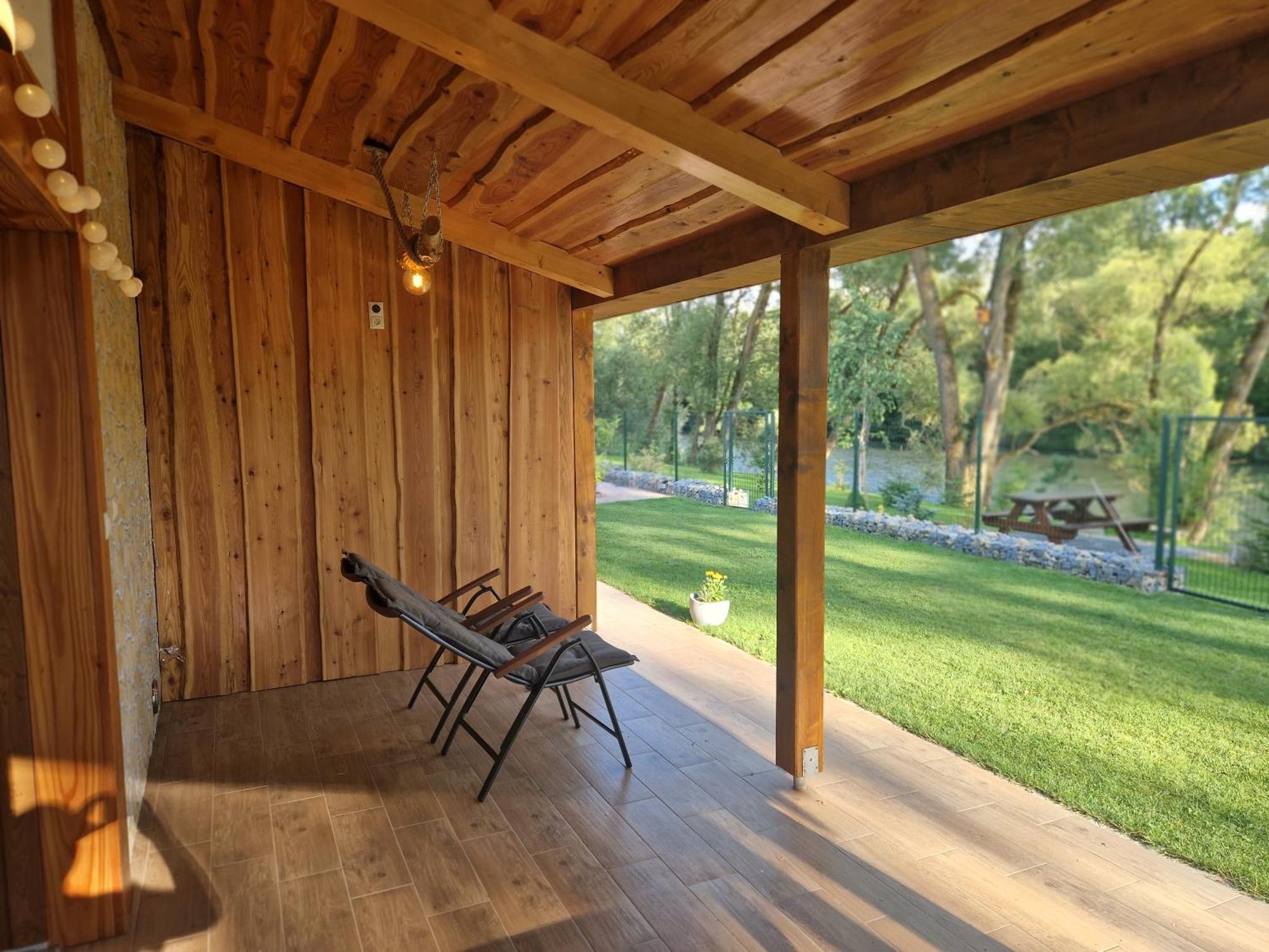Villa Garden Besenova Luaran gambar